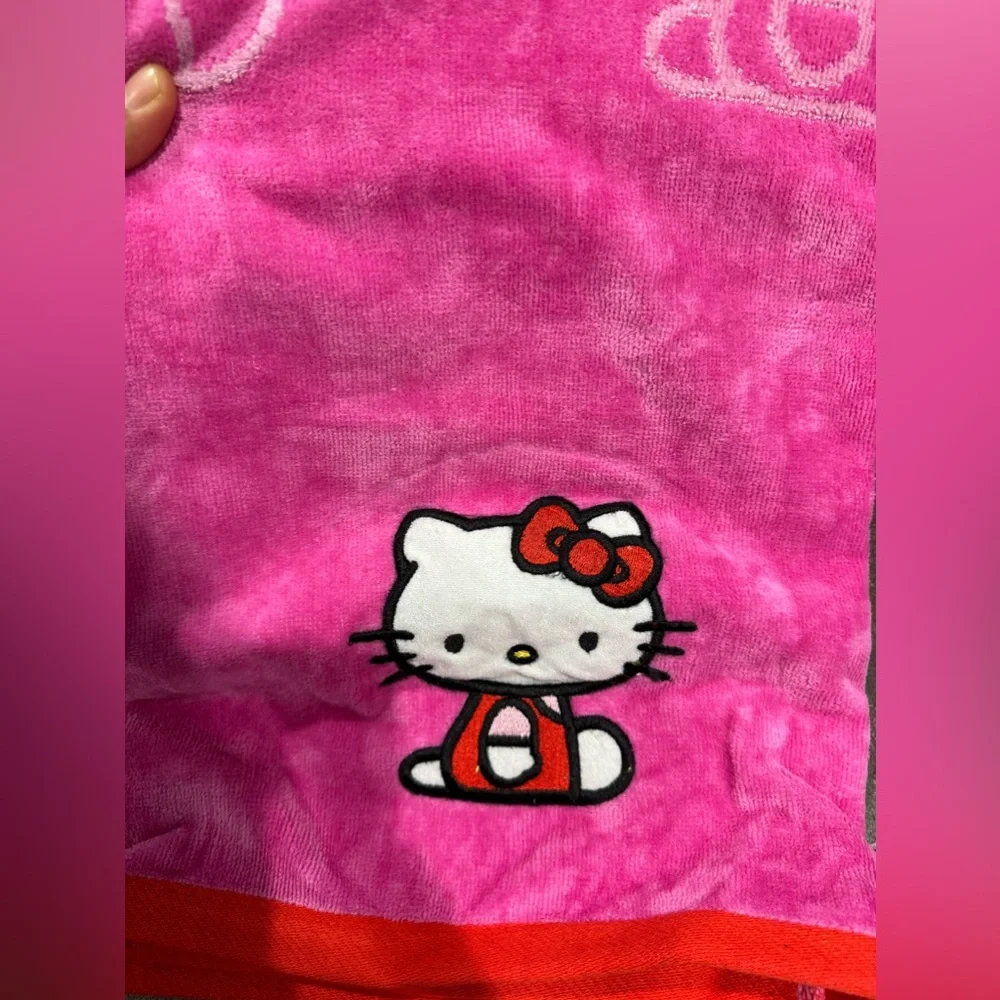Hello kitty Beach towel with Embroidered (86 cm X 160 cm )